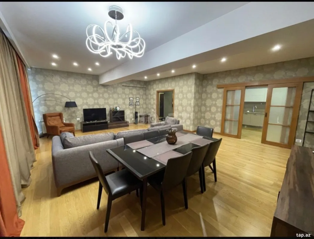 Kirayə verilir 3 otaqlı mənzil 200 m²