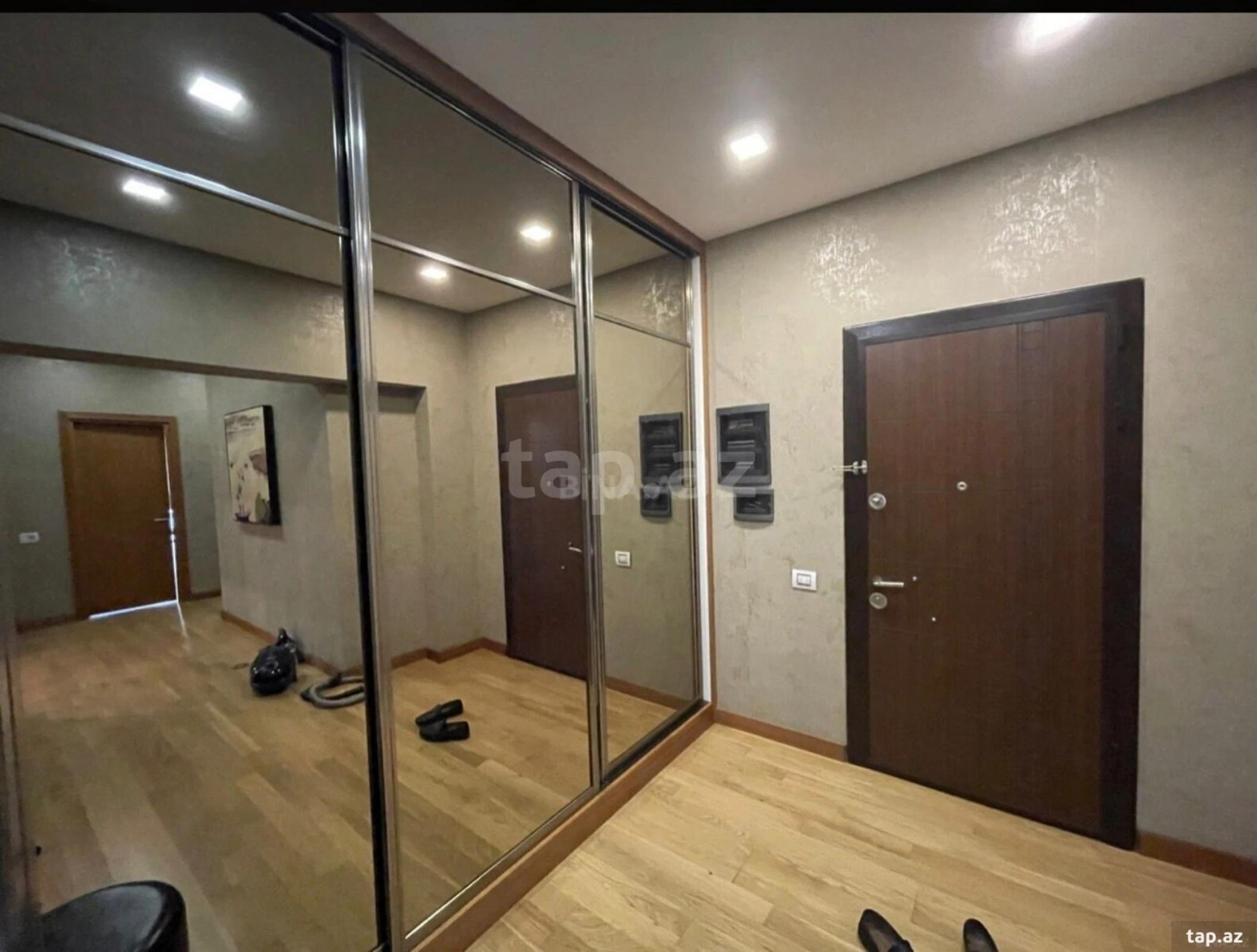 Kirayə verilir 3 otaqlı mənzil 200 m²