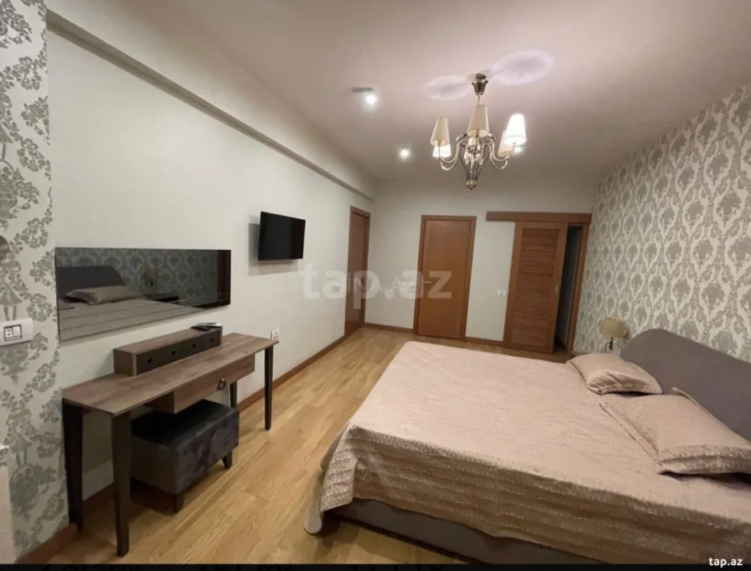 Kirayə verilir 3 otaqlı mənzil 200 m²
