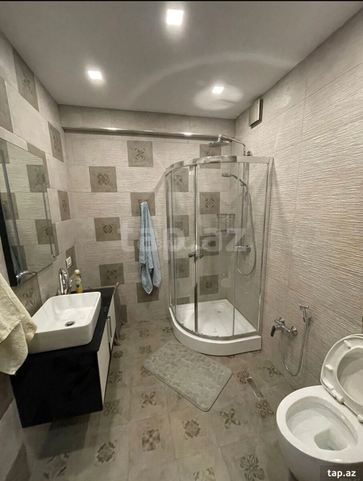 Kirayə verilir 3 otaqlı mənzil 200 m²