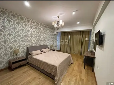 Kirayə verilir 3 otaqlı mənzil 200 m²