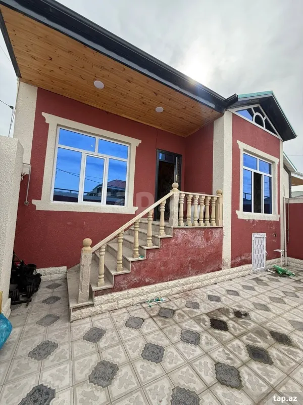 Satılır 3 otaqlı həyət evi