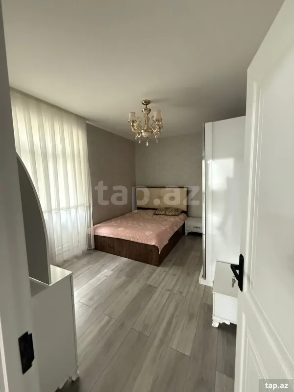 Kirayə verilir 2 otaqlı mənzil 70 m²