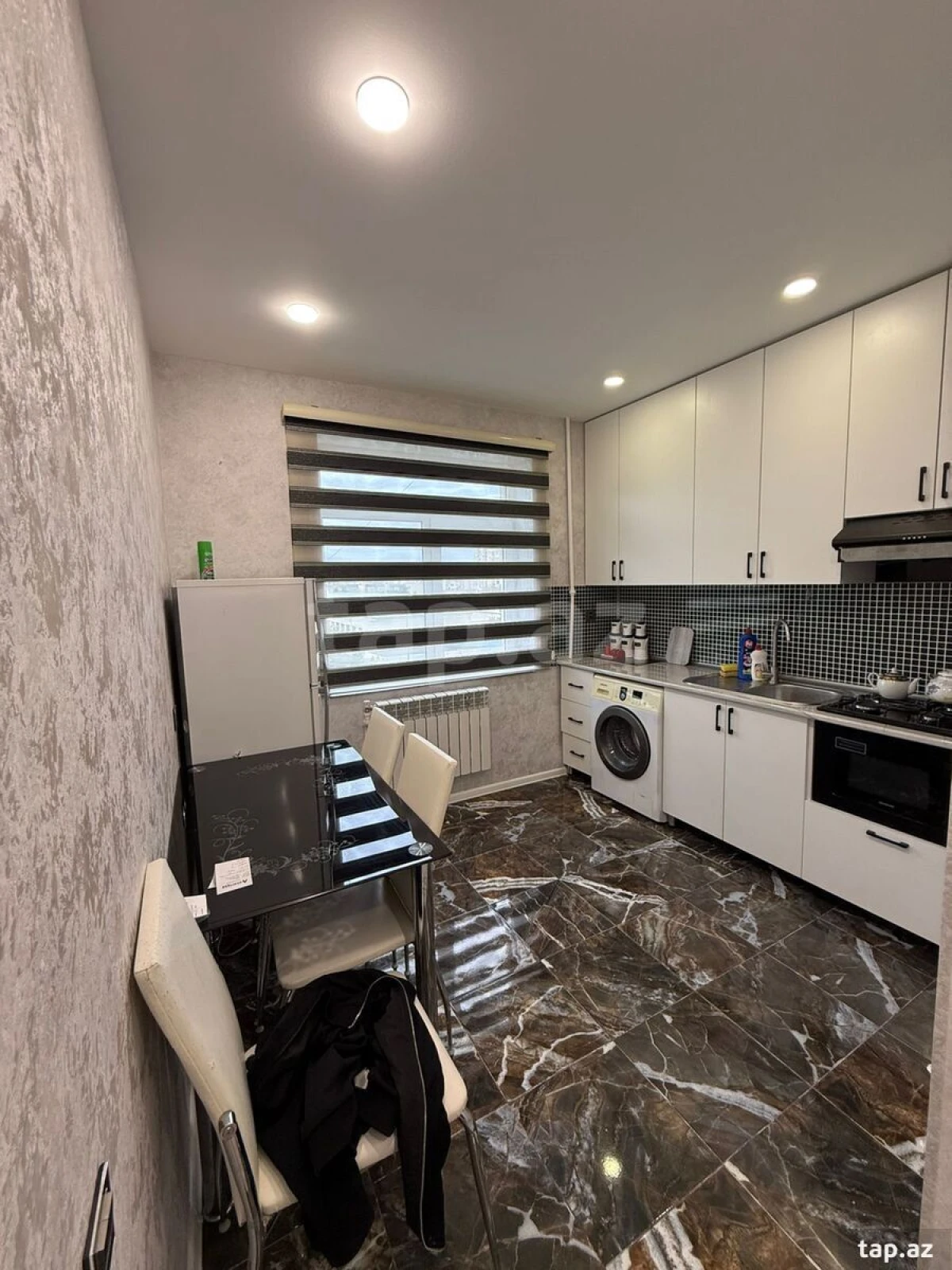 Kirayə verilir 2 otaqlı mənzil 70 m²