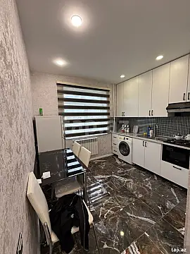 Kirayə verilir 2 otaqlı mənzil 70 m²