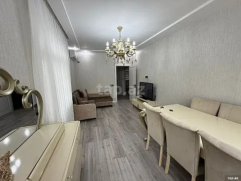 Kirayə verilir 2 otaqlı mənzil 70 m²