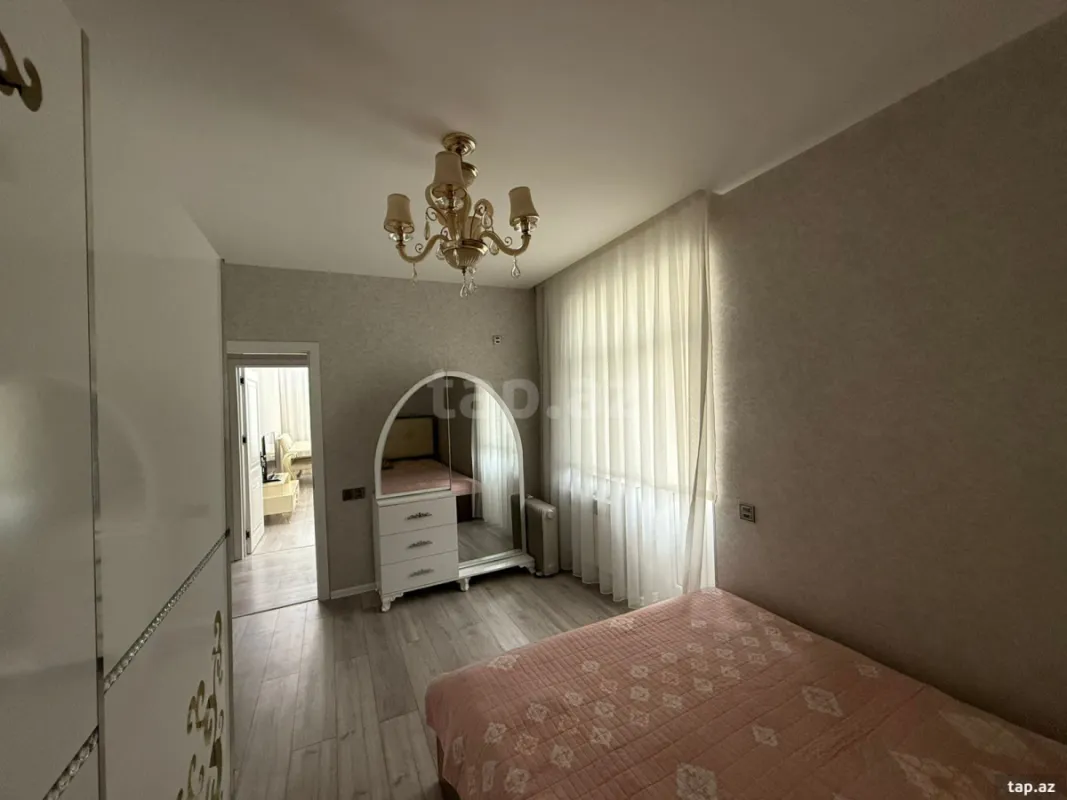 Kirayə verilir 2 otaqlı mənzil 70 m²