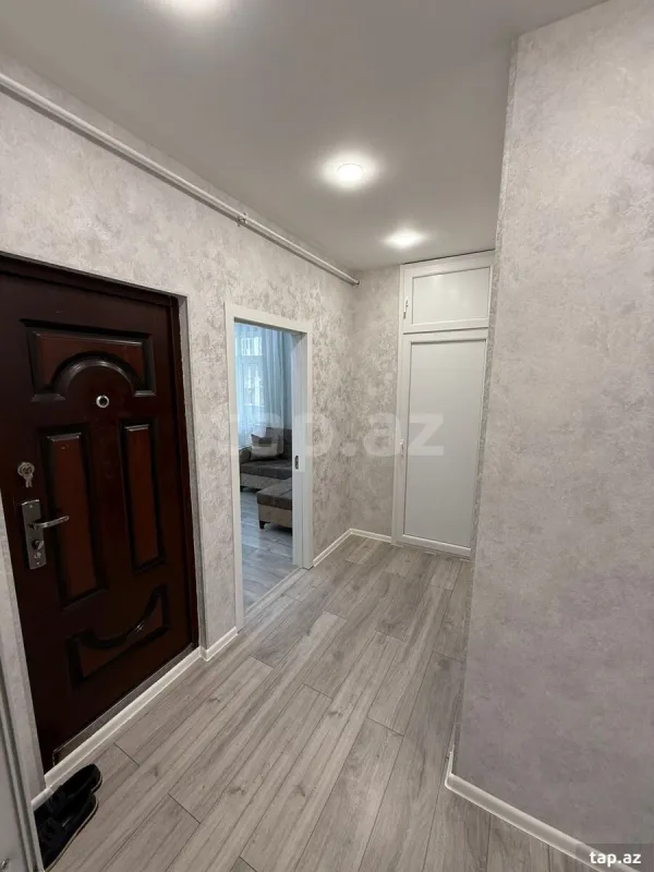 Kirayə verilir 2 otaqlı mənzil 70 m²