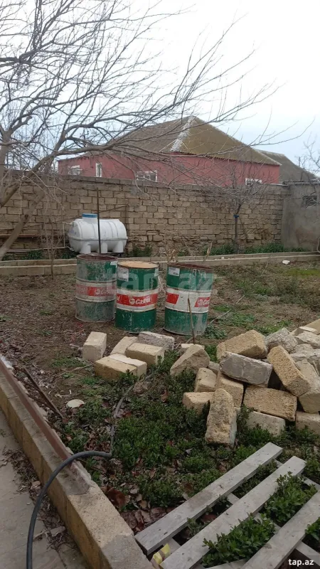 Satılır 3 otaqlı həyət evi