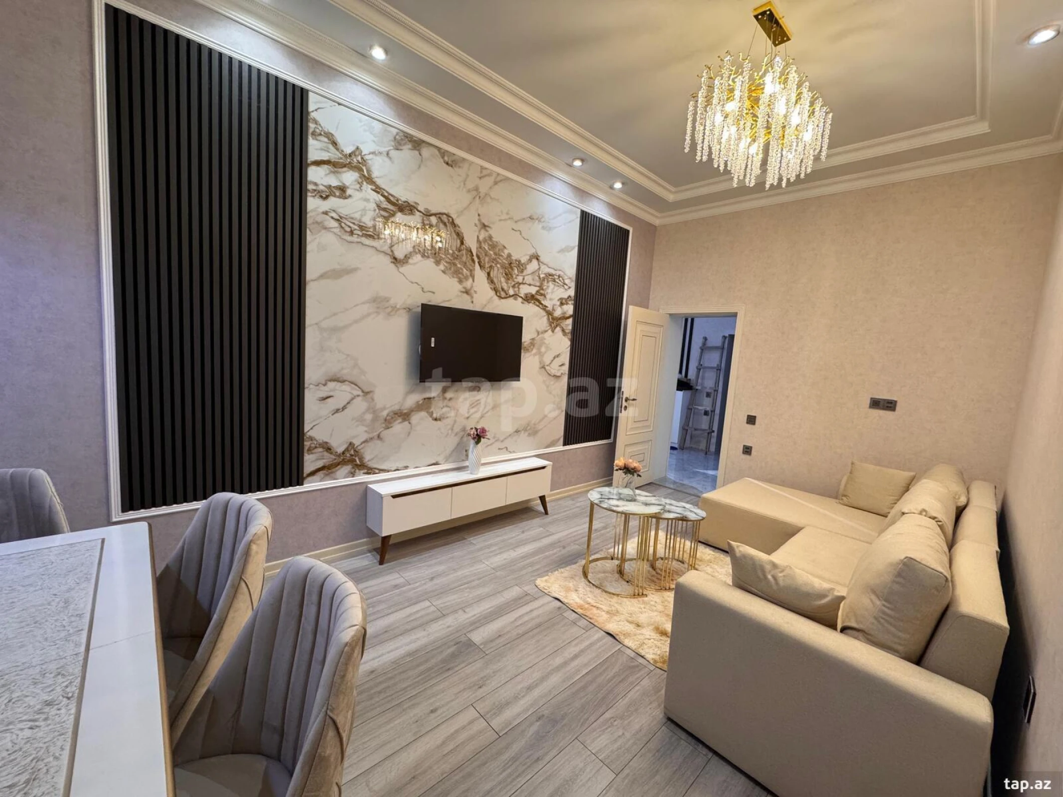 Kirayə verilir 2 otaqlı yeni tikili 80 m²