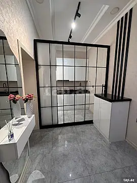 Kirayə verilir 2 otaqlı yeni tikili 80 m²