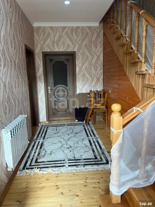 Satılır 4 otaqlı həyət evi