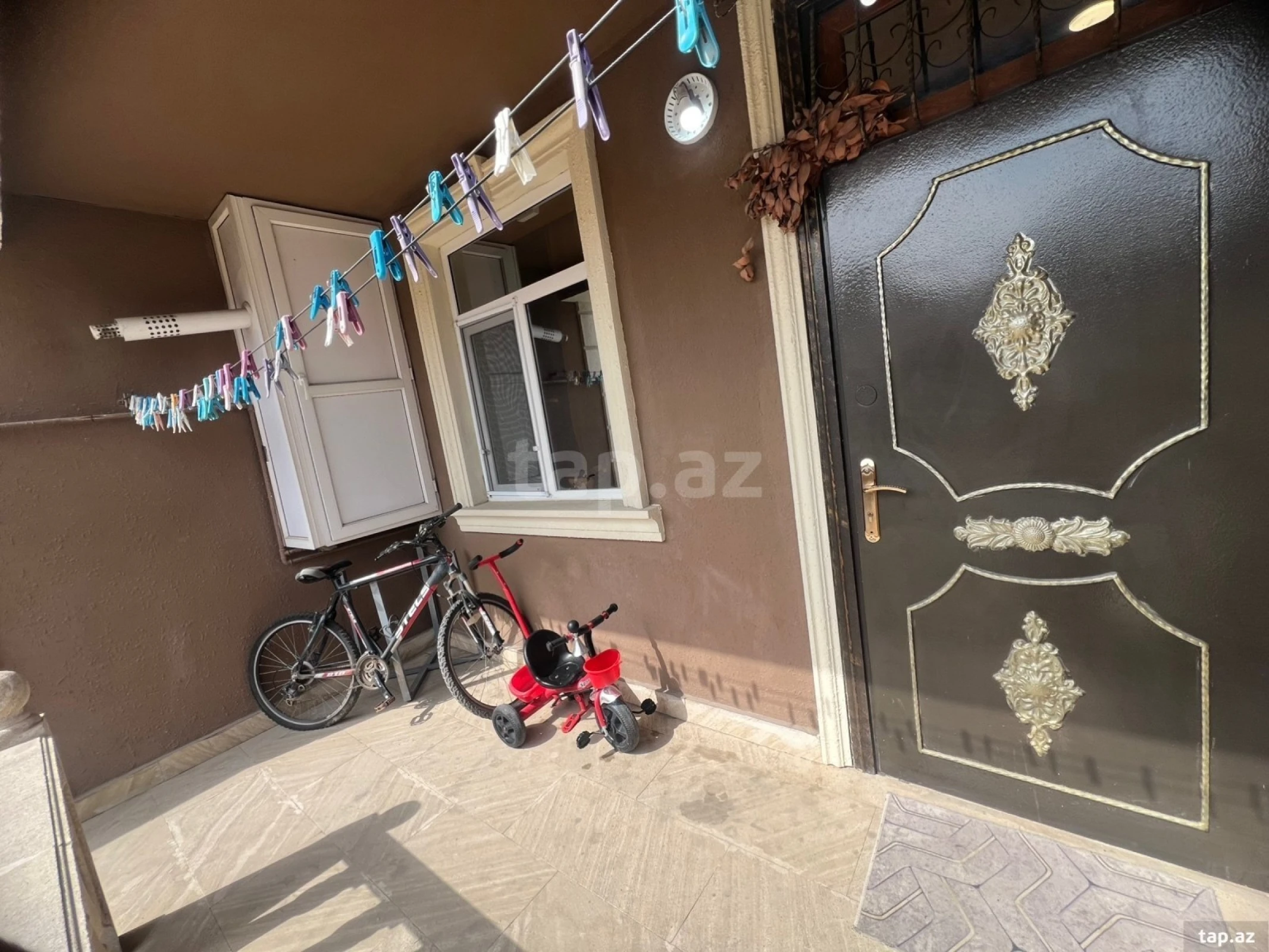 Satılır 4 otaqlı həyət evi