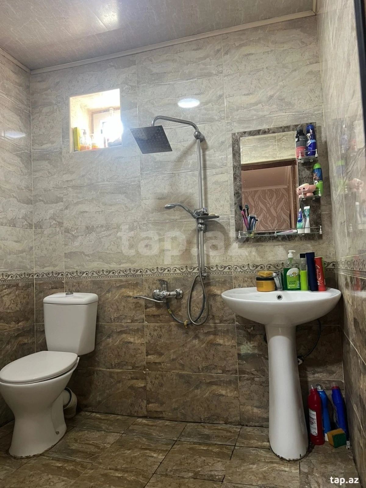 Satılır 4 otaqlı həyət evi