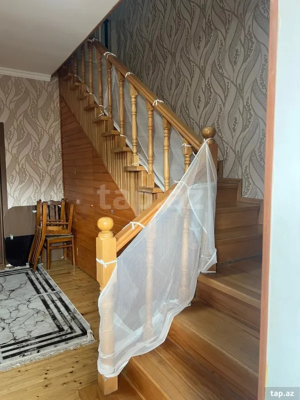 Satılır 4 otaqlı həyət evi