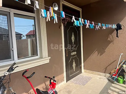 Satılır 4 otaqlı həyət evi
