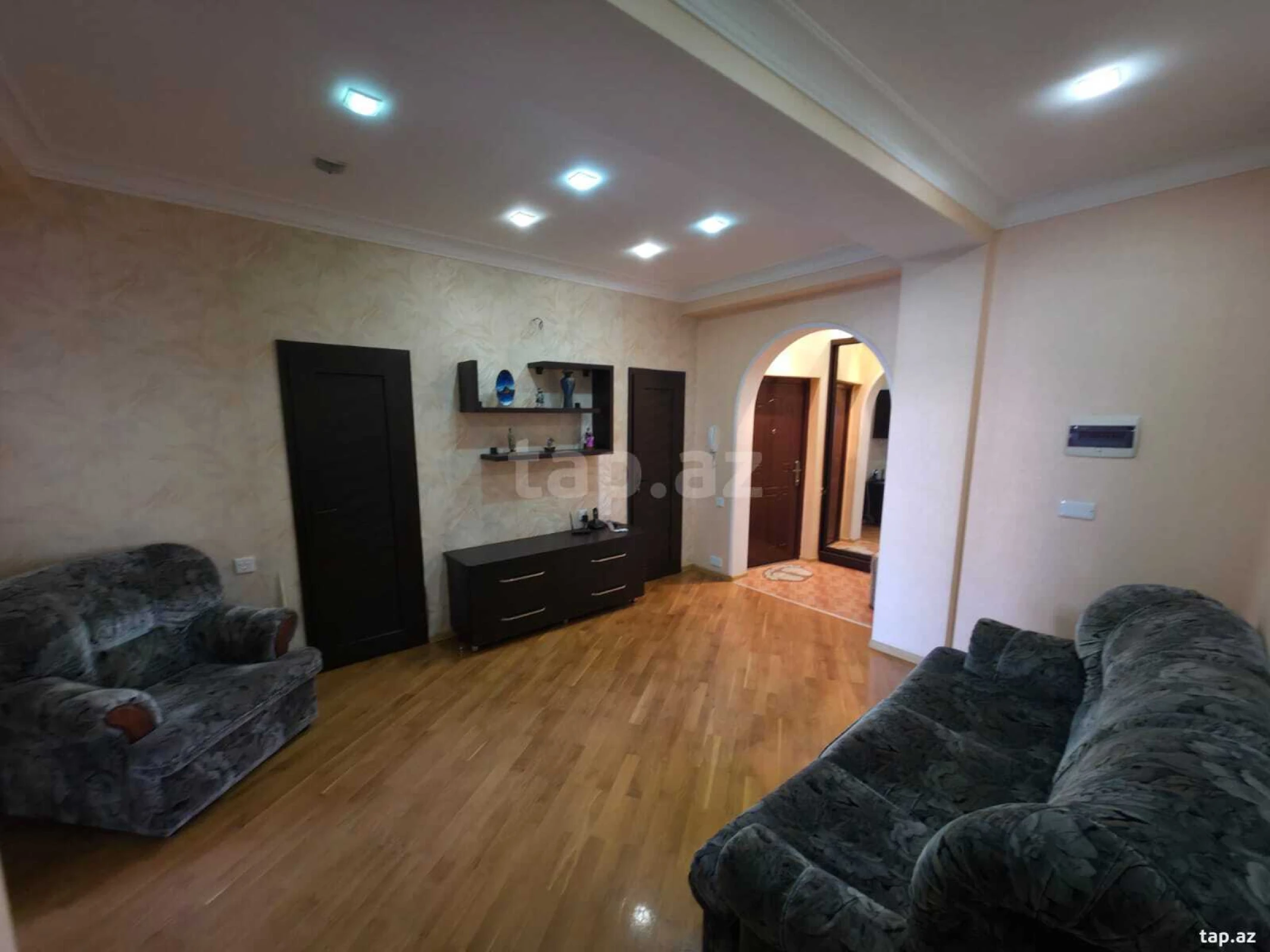 Kirayə verilir 2 otaqlı yeni tikili 100 m²