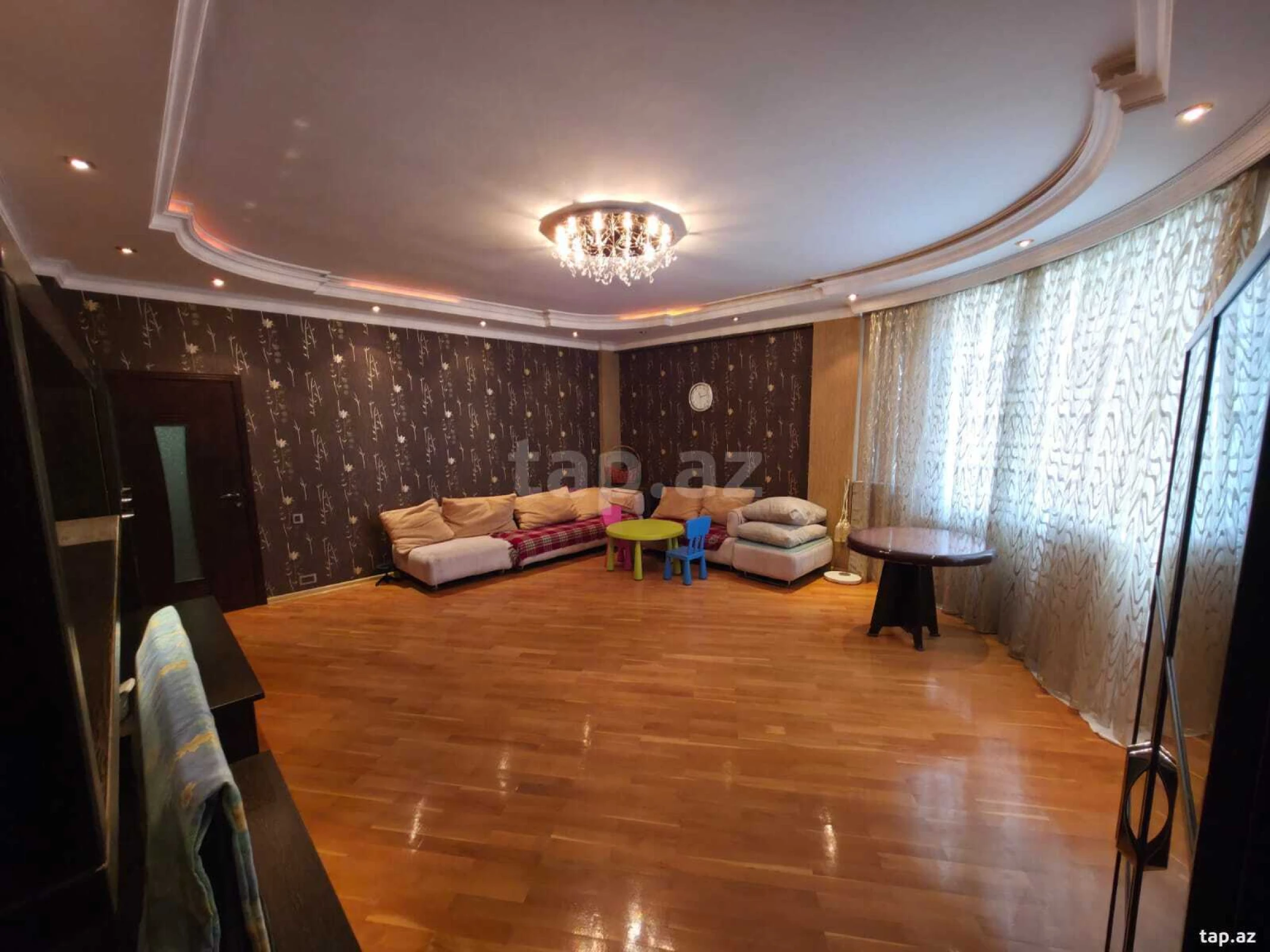 Kirayə verilir 2 otaqlı yeni tikili 100 m²