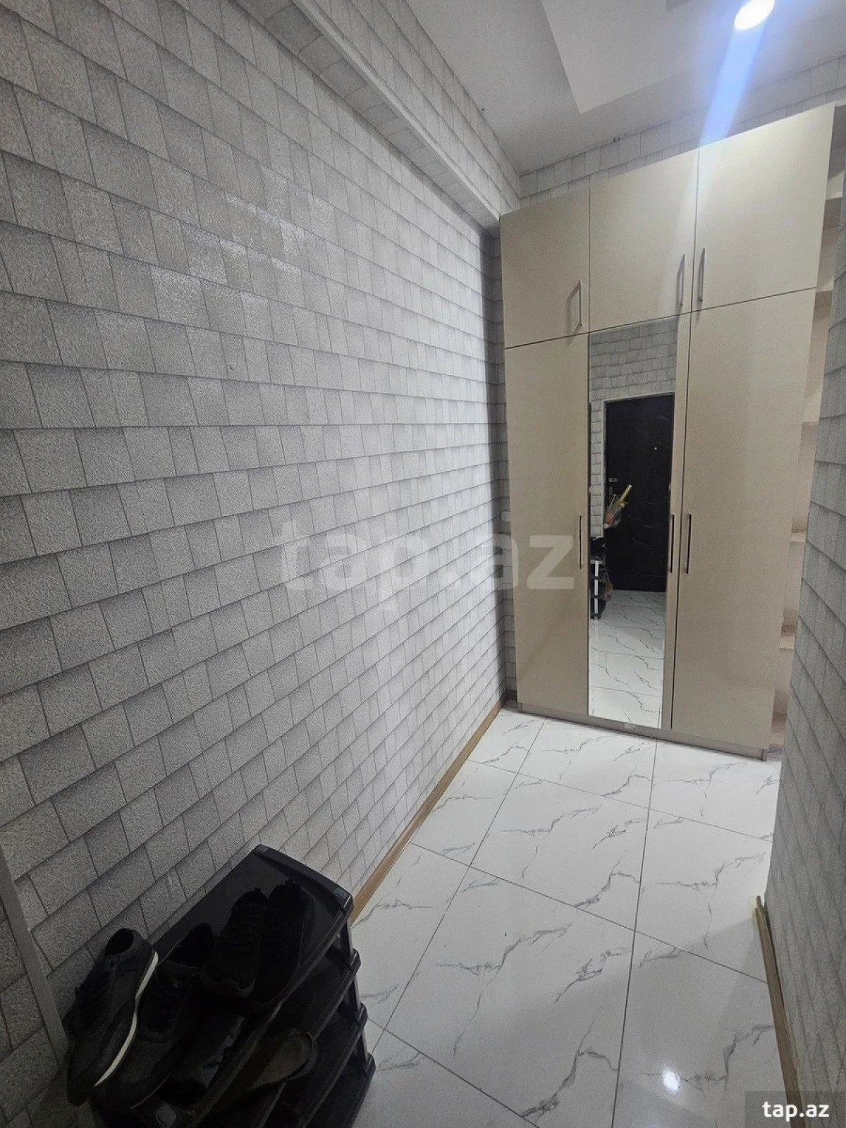 Kirayə verilir 2 otaqlı yeni tikili 40 m²