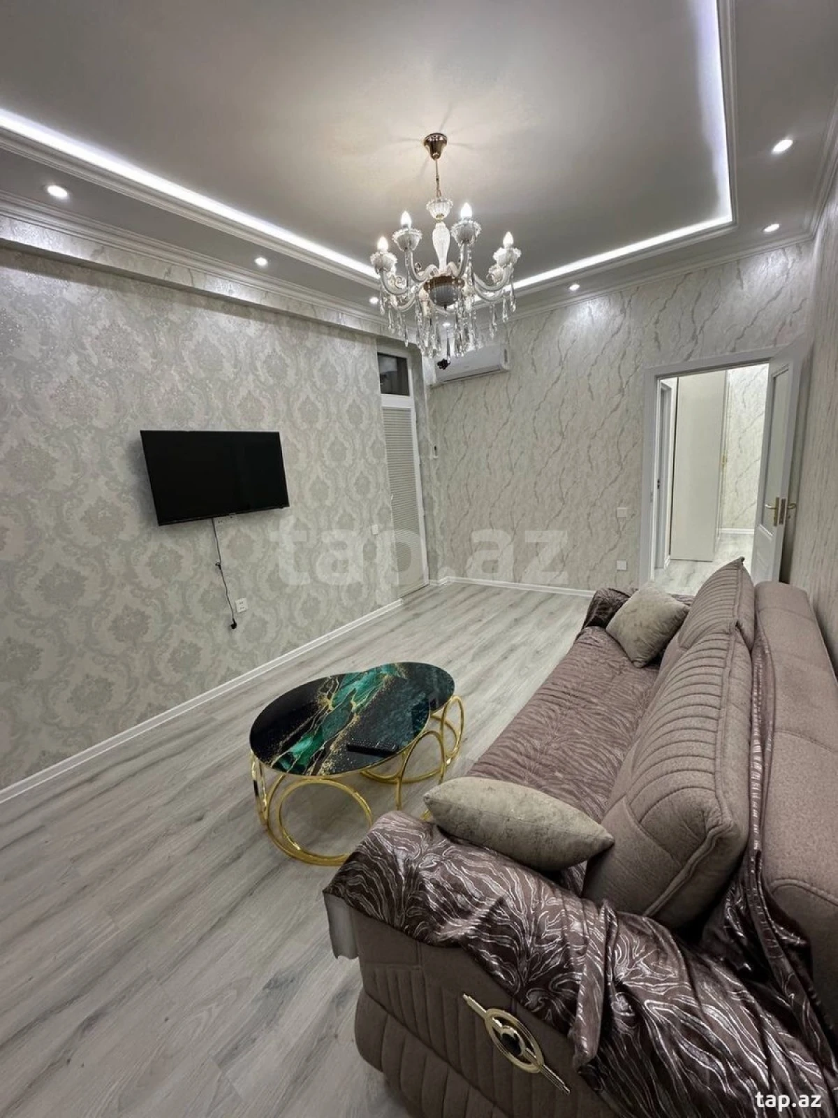 Kirayə verilir 2 otaqlı yeni tikili 75 m²