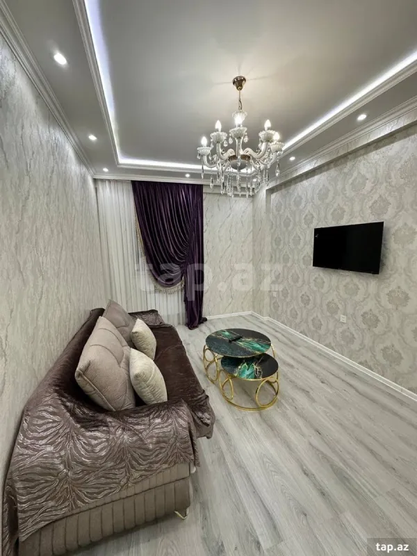 Kirayə verilir 2 otaqlı yeni tikili 75 m²