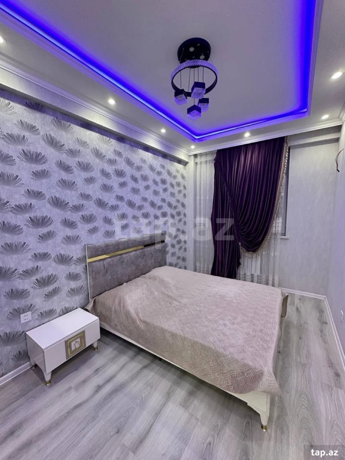 Kirayə verilir 2 otaqlı yeni tikili 75 m²