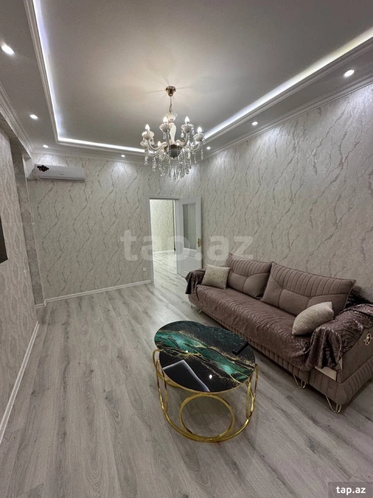 Kirayə verilir 2 otaqlı yeni tikili 75 m²