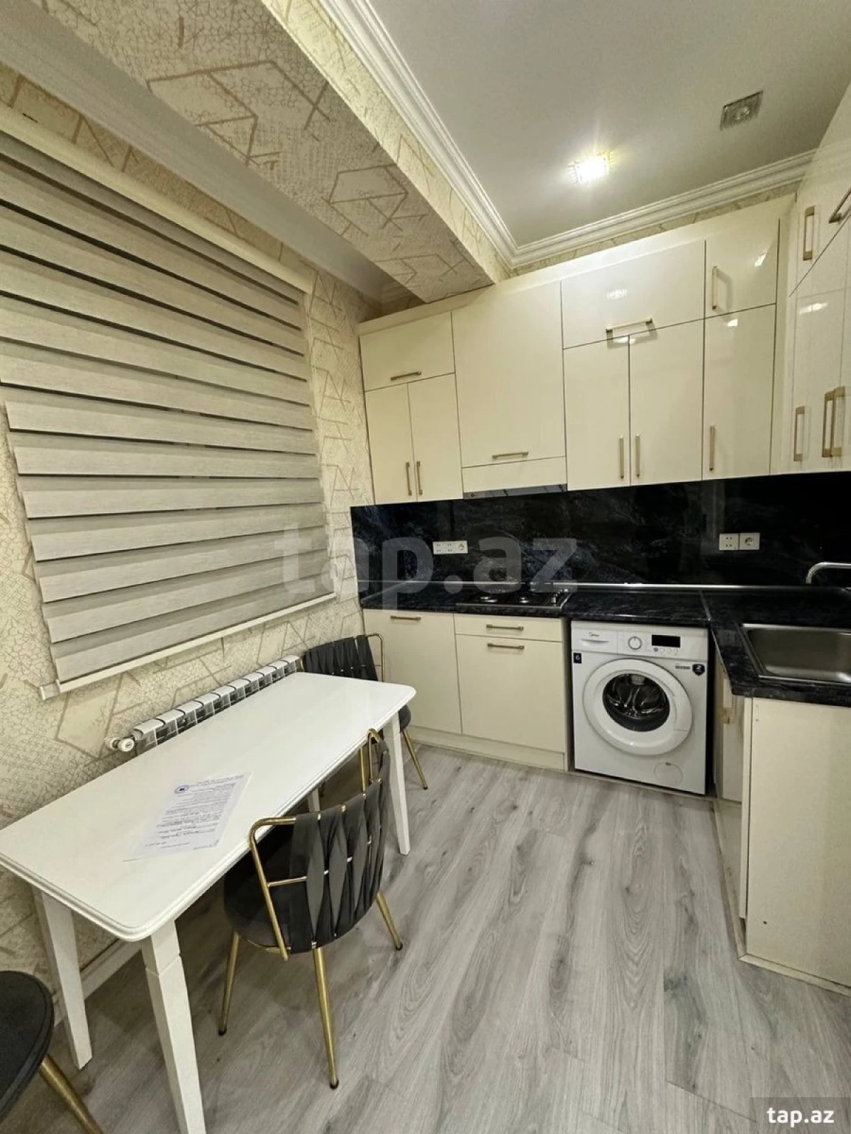 Kirayə verilir 2 otaqlı yeni tikili 75 m²