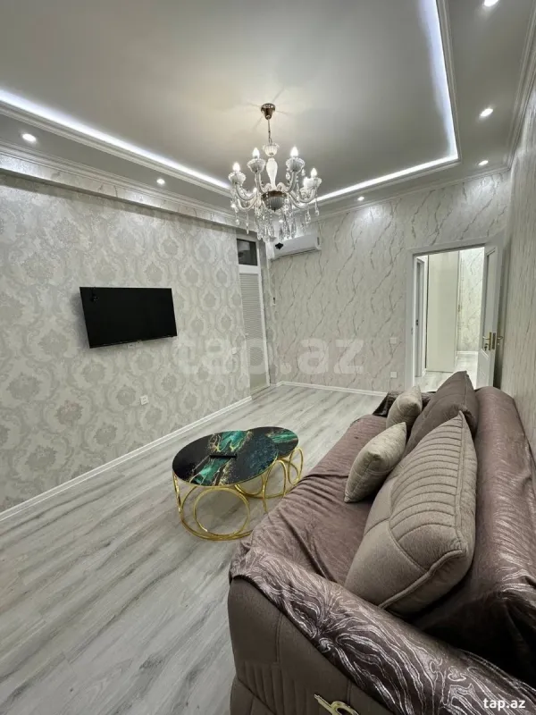 Kirayə verilir 2 otaqlı yeni tikili 75 m²
