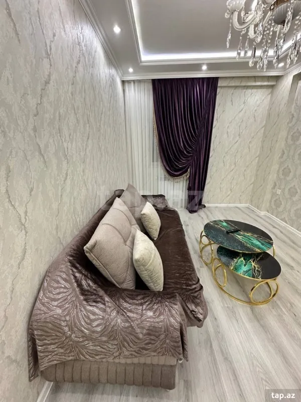 Kirayə verilir 2 otaqlı yeni tikili 75 m²