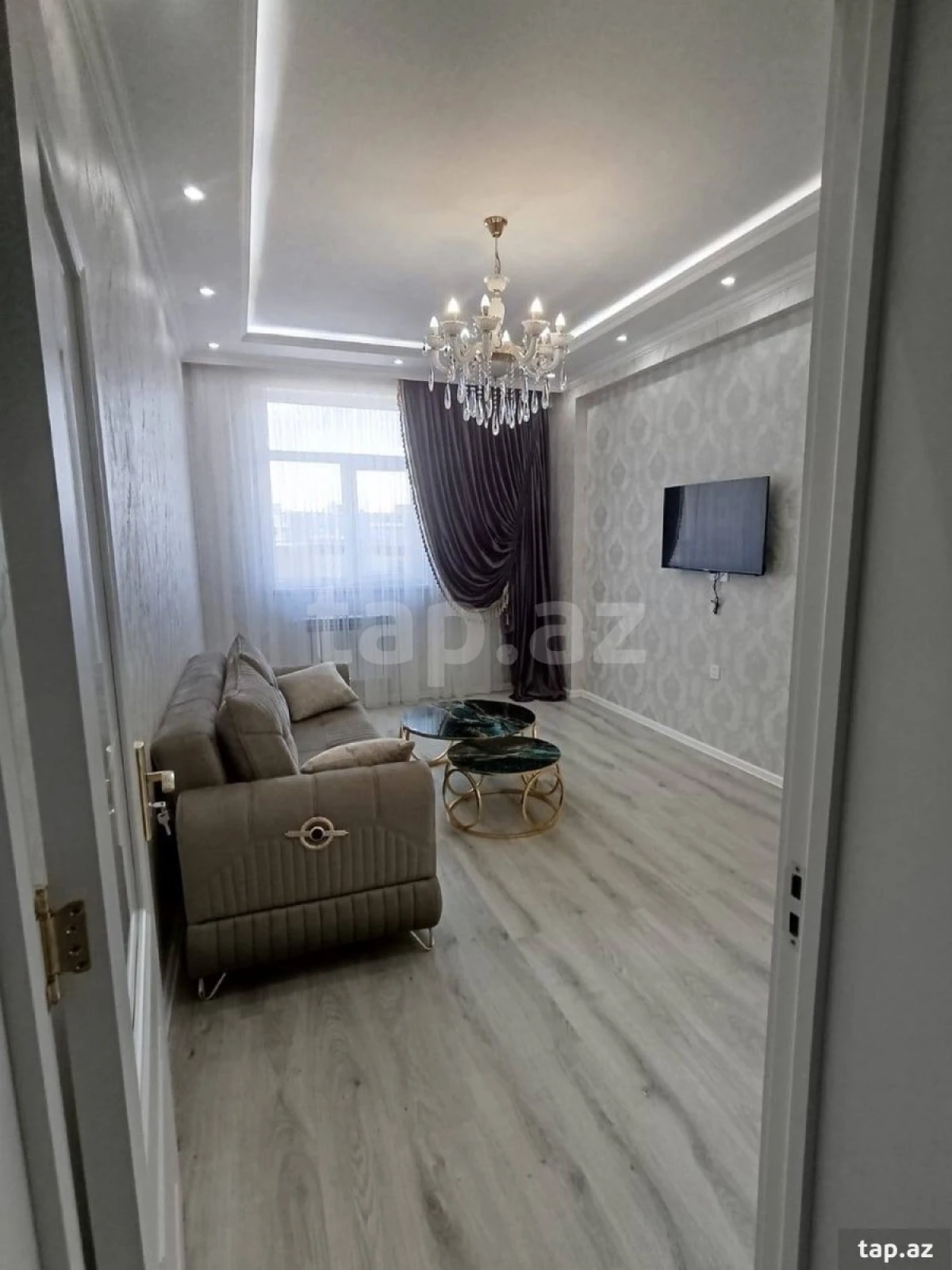 Kirayə verilir 2 otaqlı yeni tikili 75 m²