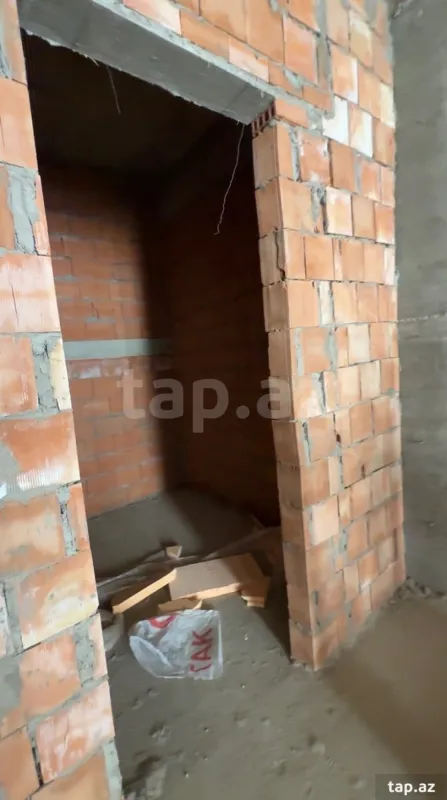 Satılır 2 otaqlı yeni tikili 95 m²