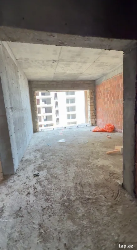 Satılır 2 otaqlı yeni tikili 95 m²