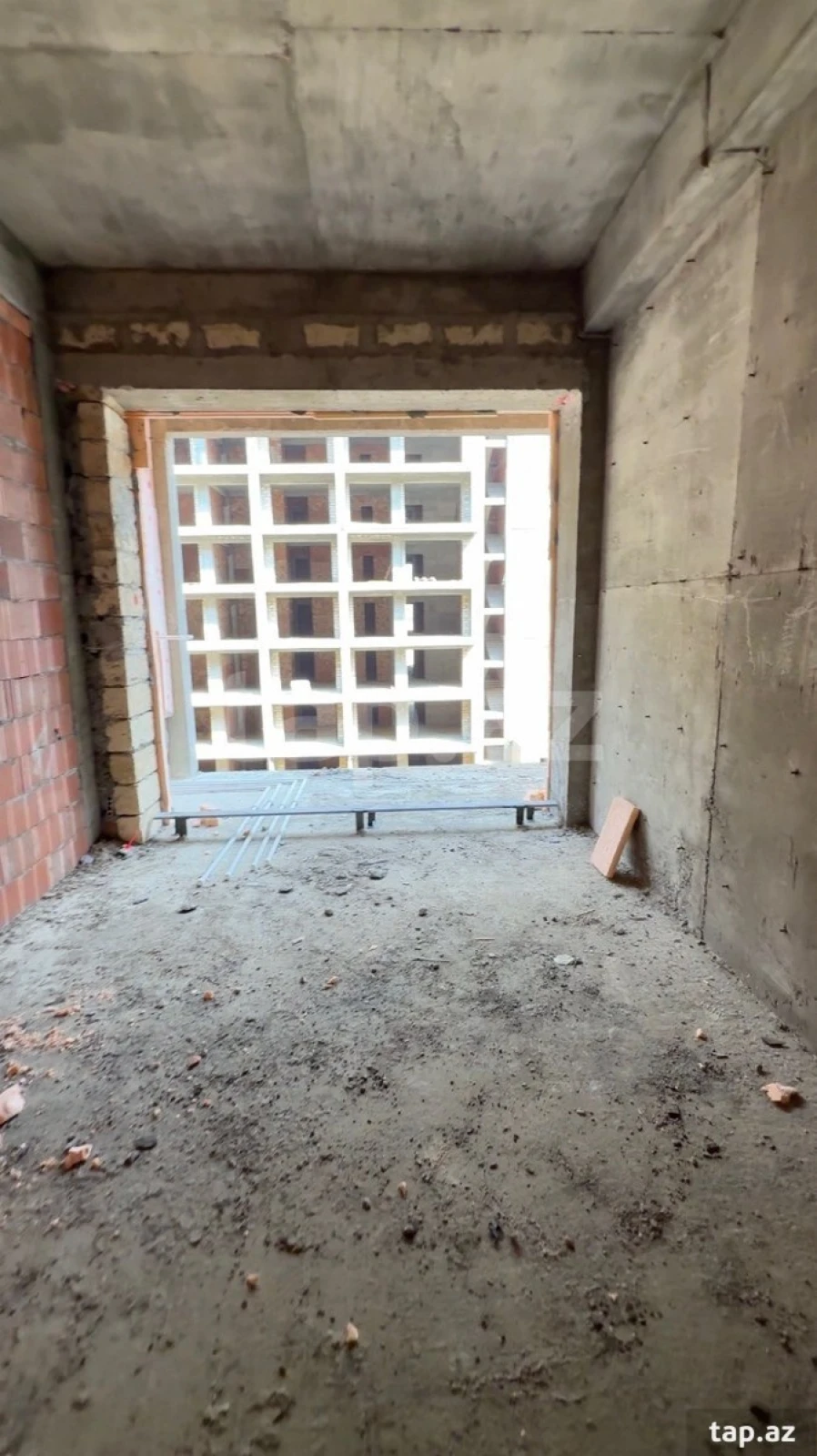 Satılır 2 otaqlı yeni tikili 95 m²