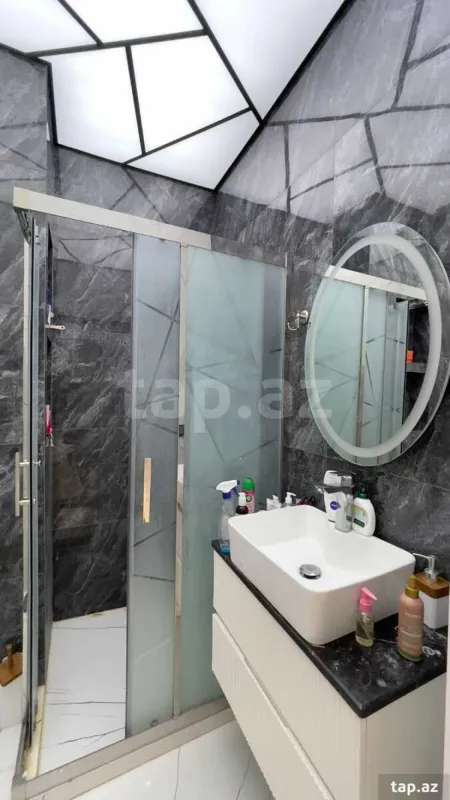 Kirayə verilir 3 otaqlı yeni tikili 72 m²