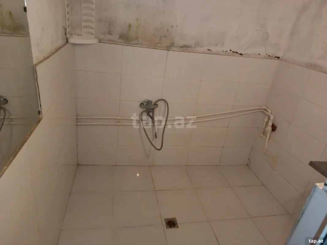 Kirayə verilir 1 otaqlı həyət evi