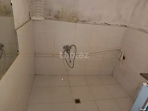 Kirayə verilir 1 otaqlı həyət evi