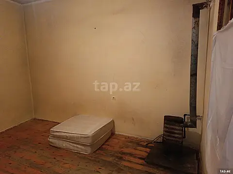 Kirayə verilir 1 otaqlı həyət evi