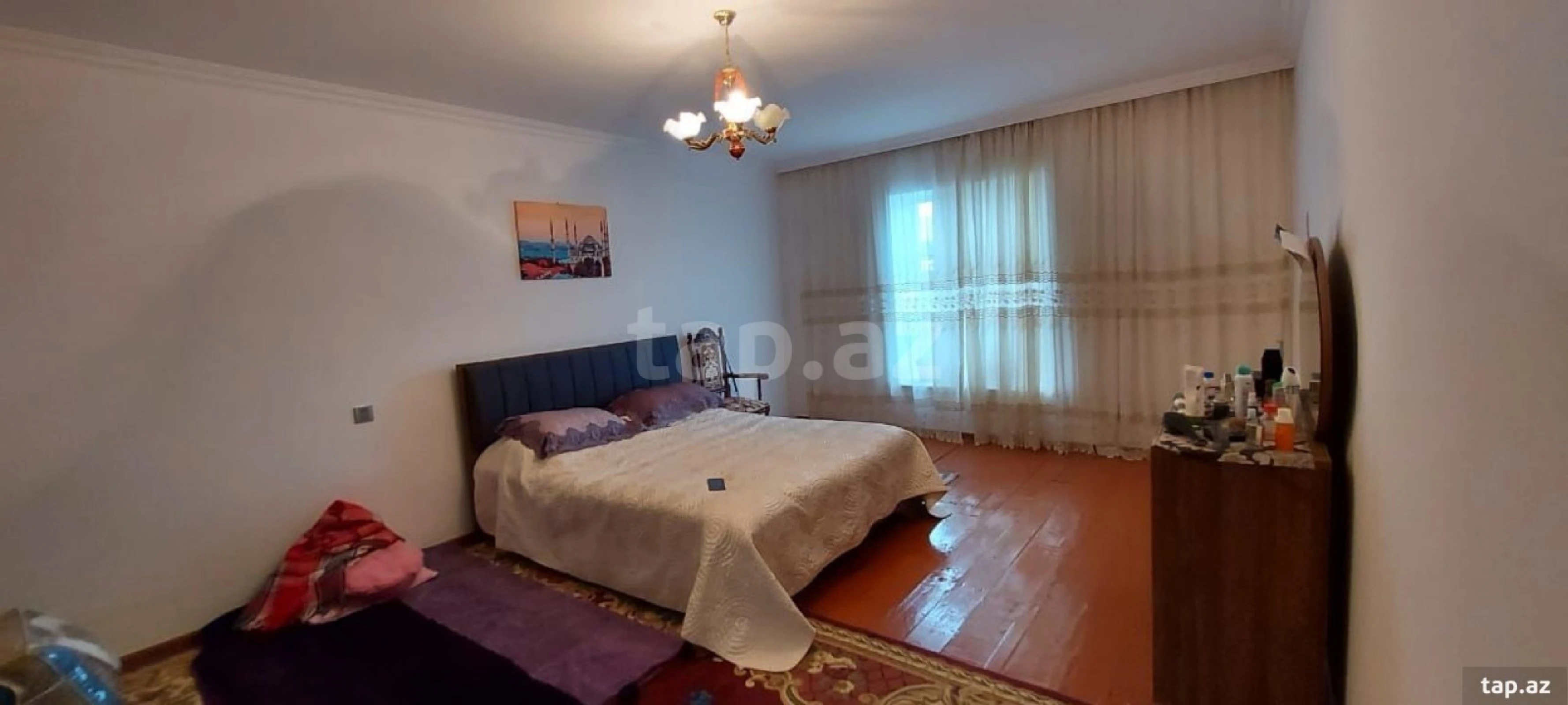 Satılır 5 otaqlı həyət evi