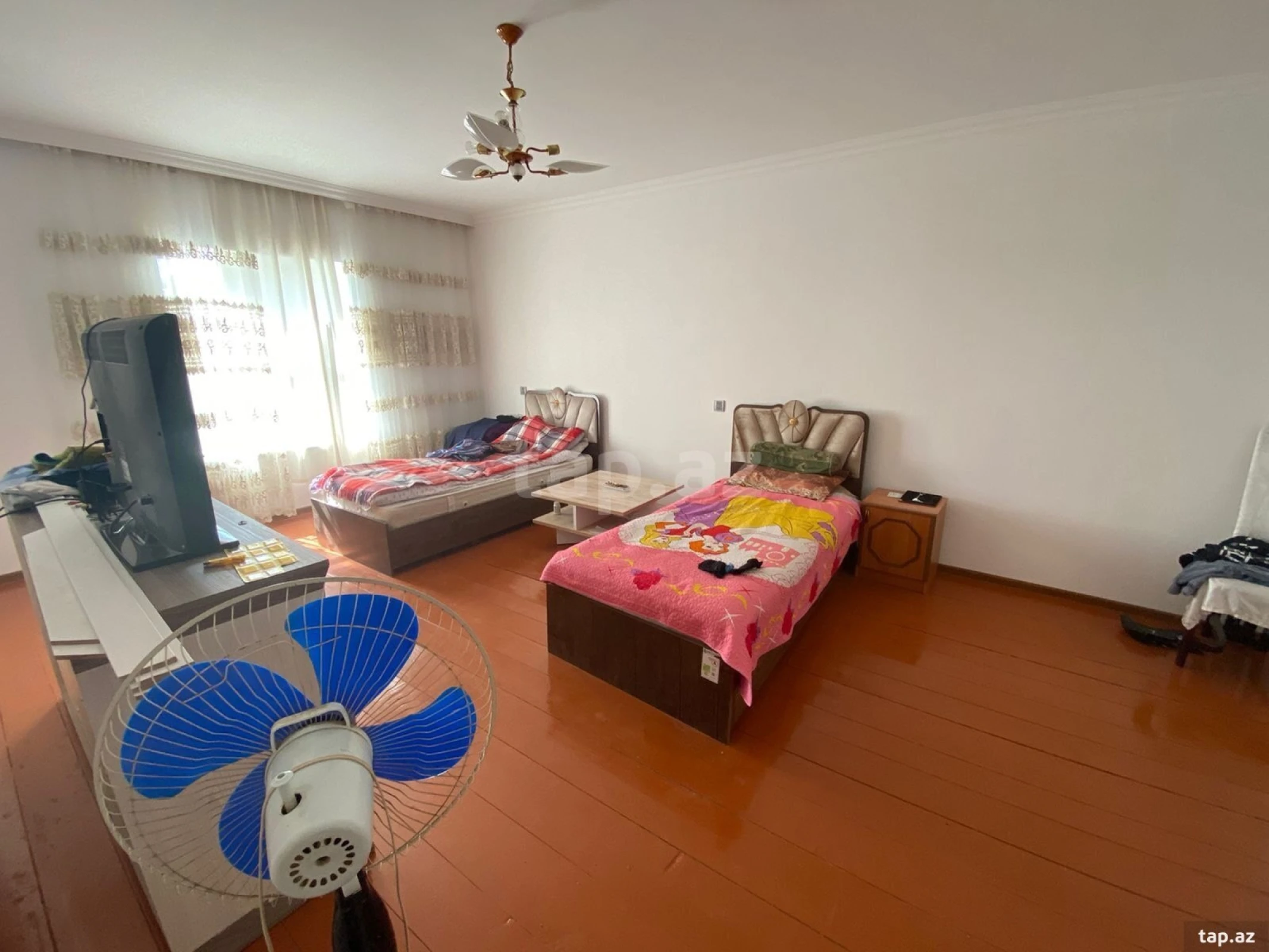 Satılır 5 otaqlı həyət evi
