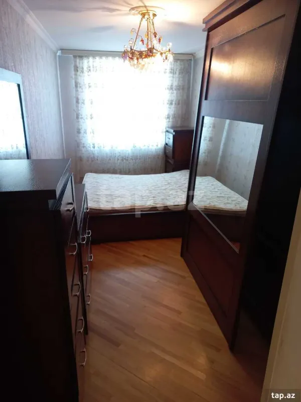 Satılır 3 otaqlı mənzil 81 m²
