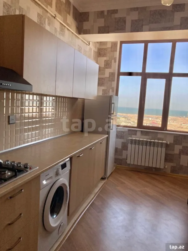 Kirayə verilir 2 otaqlı yeni tikili 78 m²