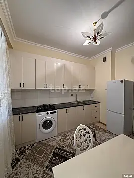 Kirayə verilir 2 otaqlı yeni tikili 80 m²