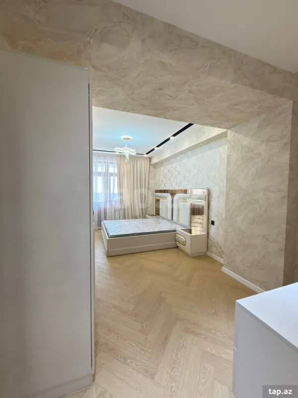 Satılır 2 otaqlı yeni tikili 90 m²