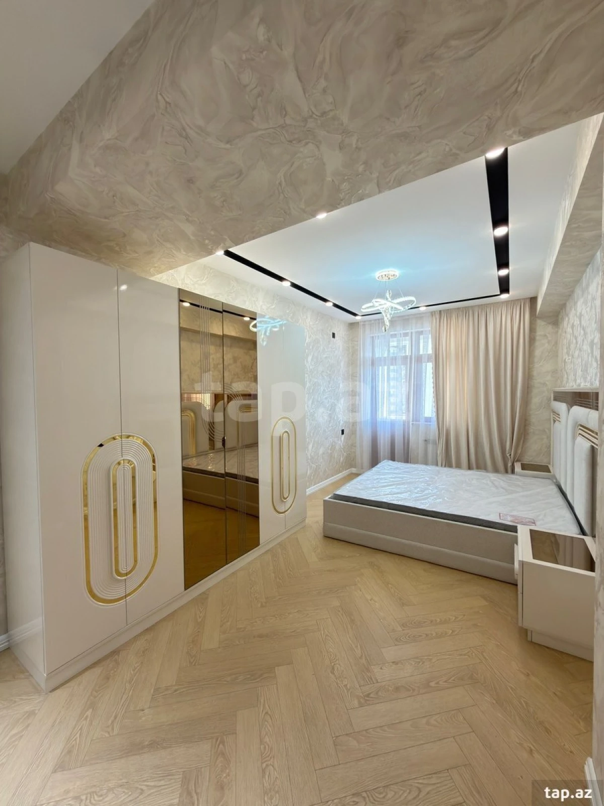 Satılır 2 otaqlı yeni tikili 90 m²