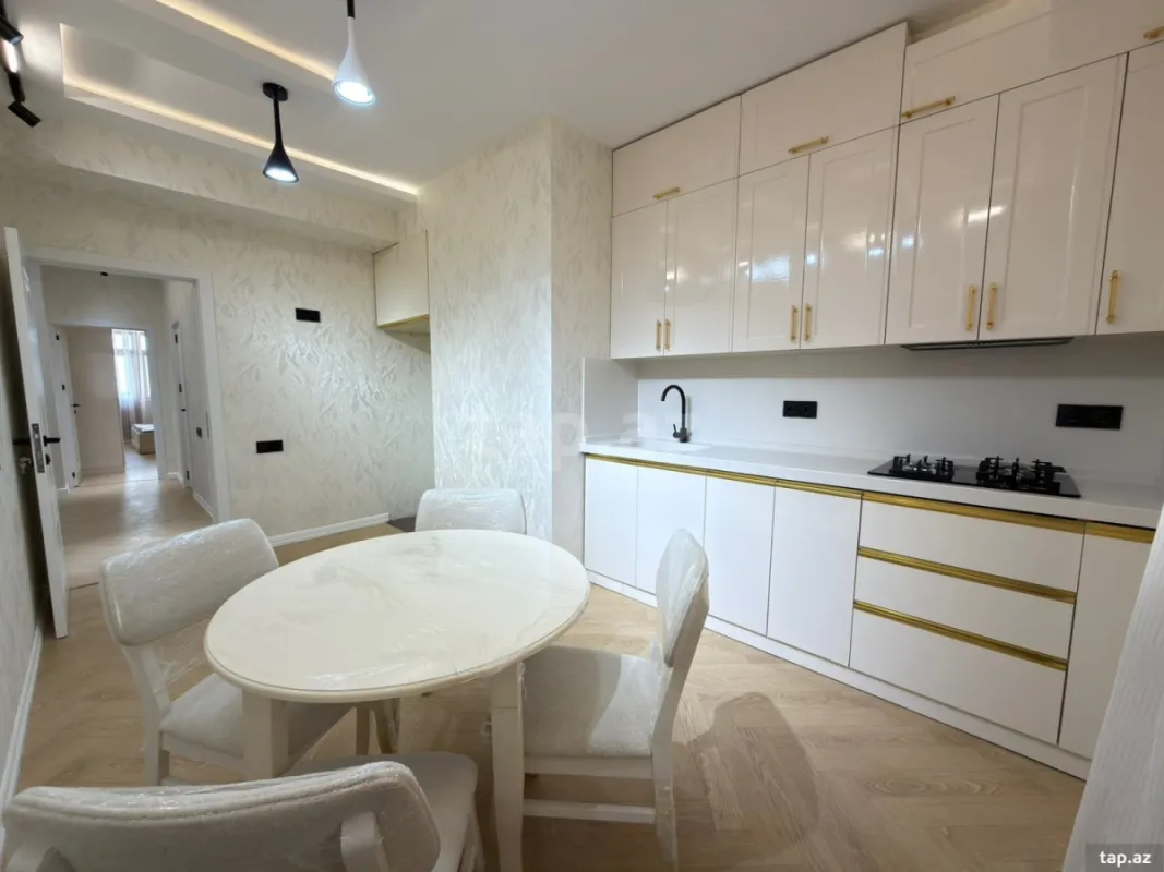 Satılır 2 otaqlı yeni tikili 90 m²