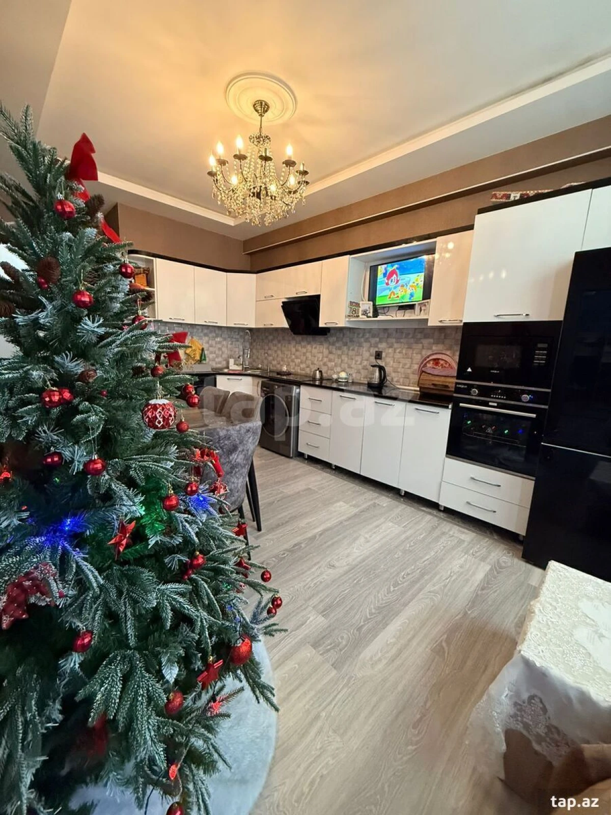 Satılır 3 otaqlı yeni tikili 65 m²