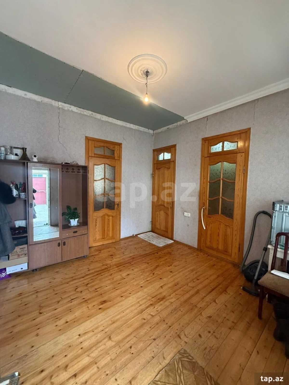 Satılır 3 otaqlı həyət evi