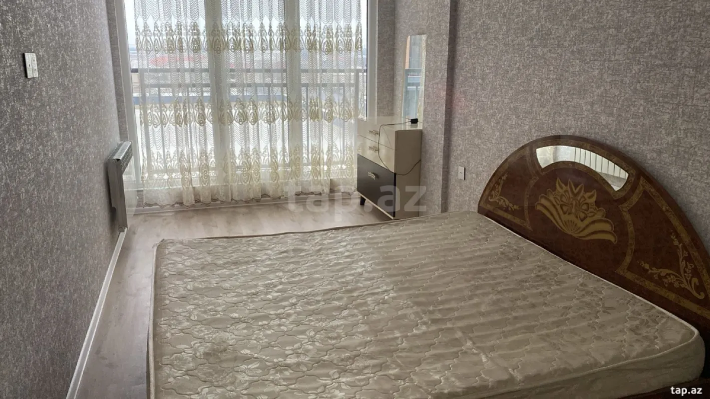 Kirayə verilir 2 otaqlı yeni tikili 90 m²