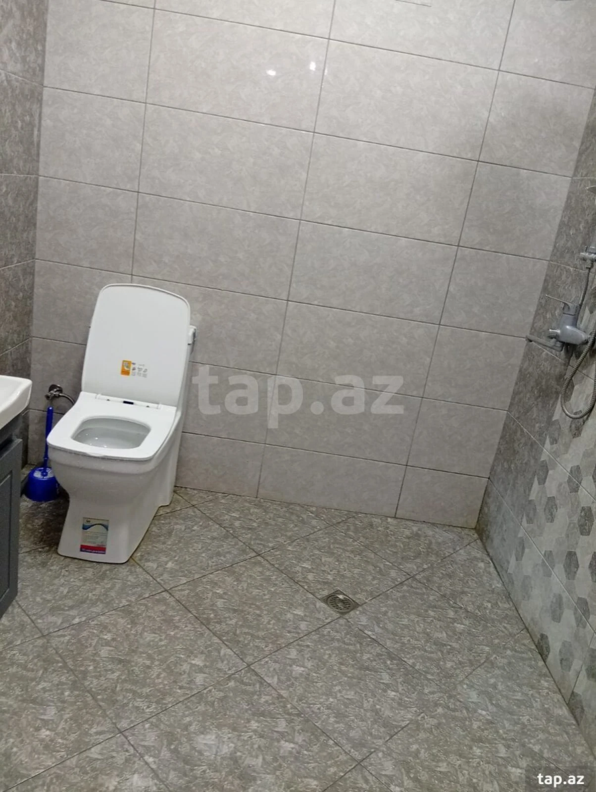 Kirayə verilir 3 otaqlı həyət evi